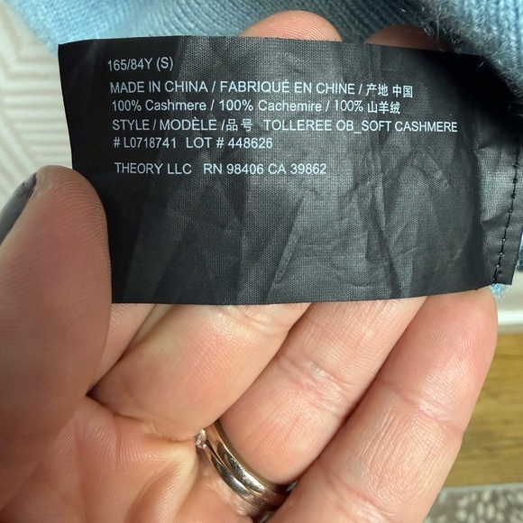 Theory 100% Cashmere Short Sleeve Sweater Soft Blue - Picture 5 of 5